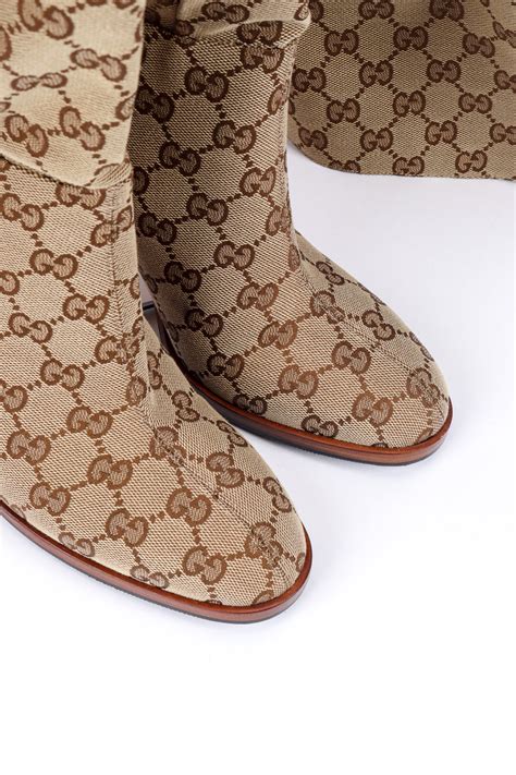 bottone marcato gucci|Gucci toe shaped boots.